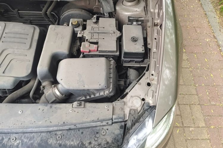 Used Brilliance H530 2012 1.6L Automatic Comfort with Sunroof Engine Bay Left