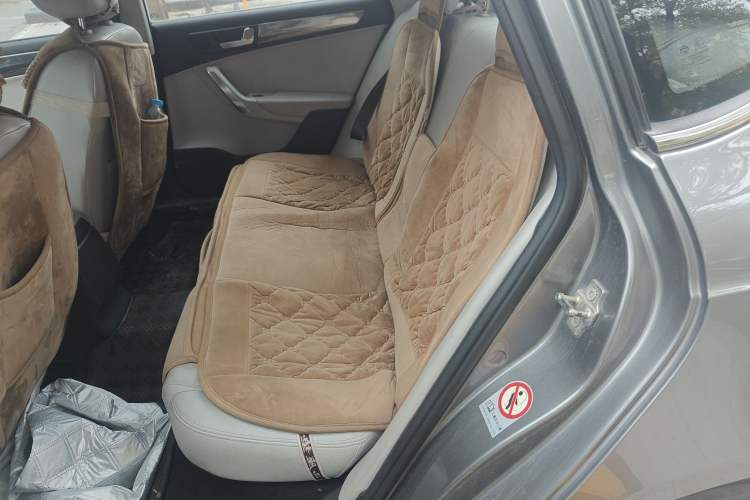 Used Brilliance H530 2012 1.5T Automatic Luxury Edition Left Rear Seat
