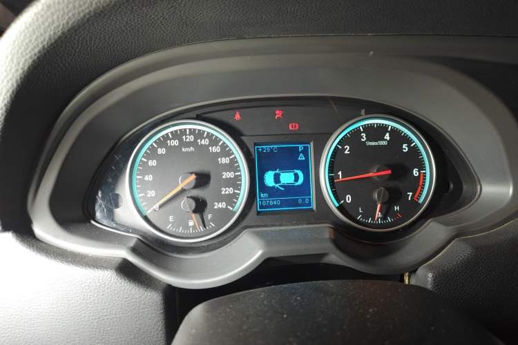 Used Brilliance H530 2012 1.6L Automatic Smart Version Instrument Cluster
