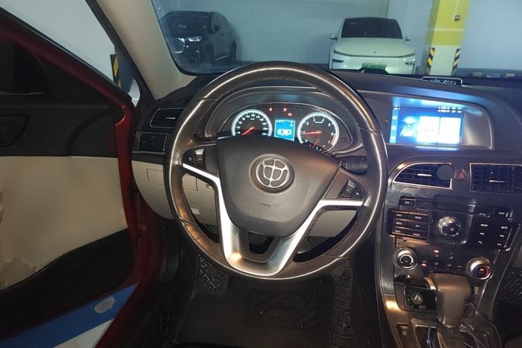 Used Brilliance H530 2012 1.6L Automatic Smart Version Steering Wheel