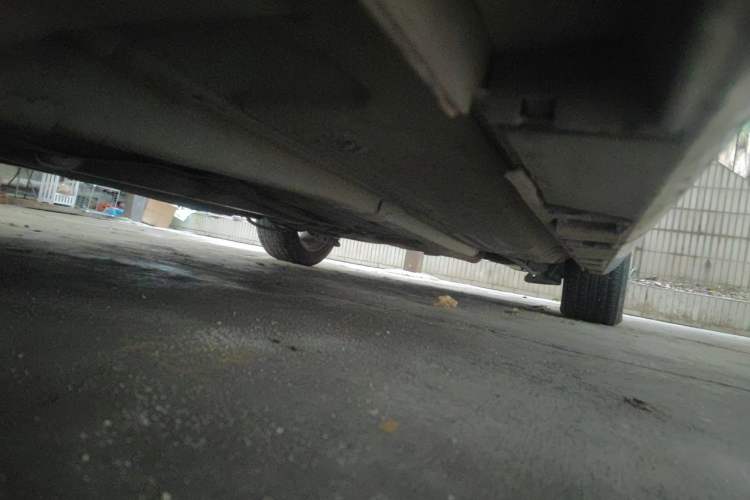 Used Brilliance H530 2012 1.6L Automatic Comfort with Sunroof Chassis Front Left