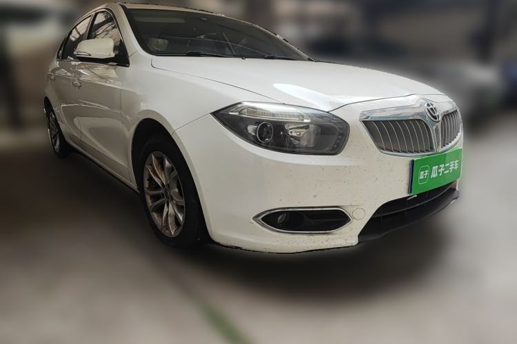 Used Brilliance H530 2012 1.6L Automatic Comfort with Sunroof Front Right 45 Deg