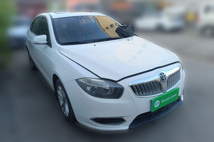 Used Brilliance H530 2012 1.6L Automatic Comfort with Sunroof Front Right 45 Deg