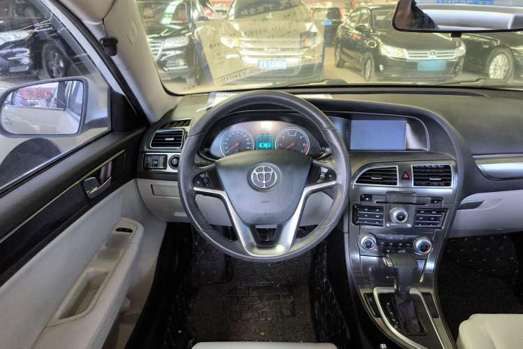 Used Brilliance H530 2012 1.5T Automatic Luxury Edition Steering Wheel