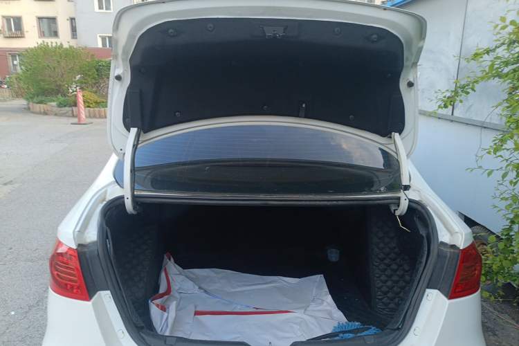 Used Brilliance H530 2012 1.6L Automatic Comfort with Sunroof Trunk