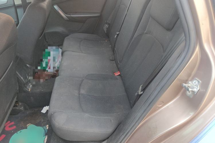 Used Brilliance H530 2014 1.5T Automatic Elite Version Left Rear Seat