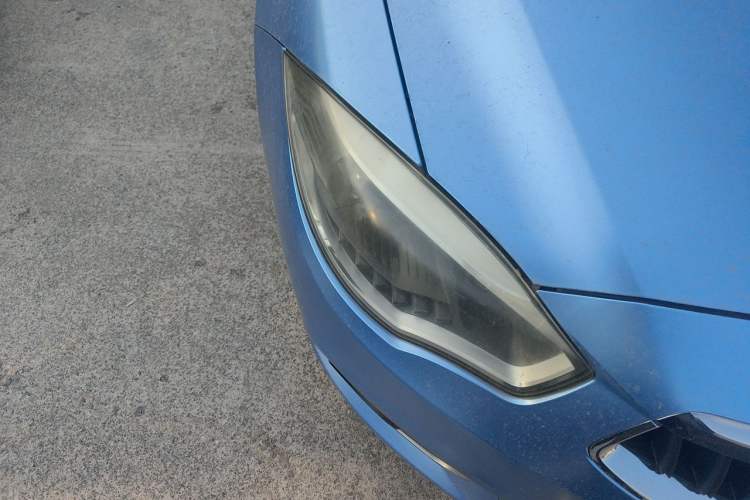 Used Brilliance H530 2014 1.5T Automatic Elite Version Right Front Headlight