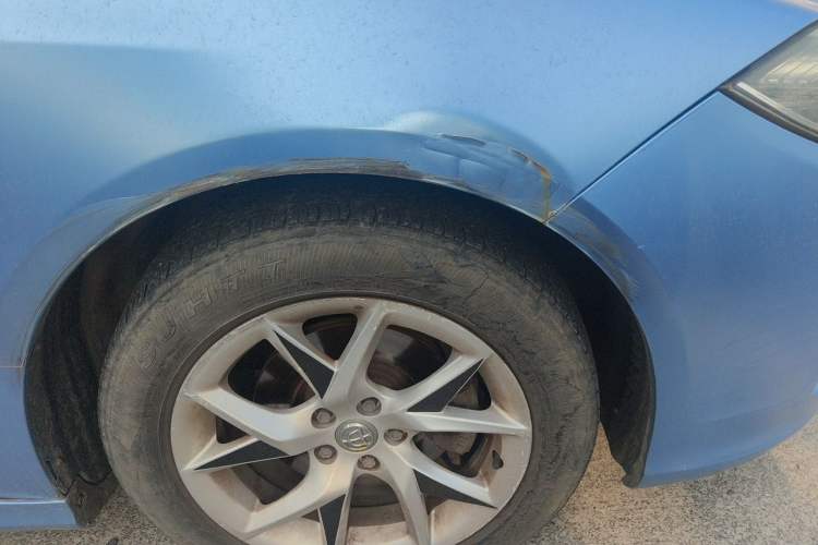 Used Brilliance H530 2014 1.5T Automatic Elite Version Right Front Wheel Hub