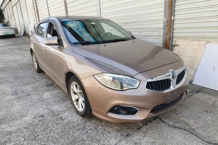 Used Brilliance H530 2014 1.6L Automatic Luxury Model Front Right 45 Deg