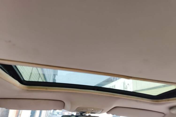 Used Brilliance H530 2014 1.6L Automatic Luxury Model Headliner