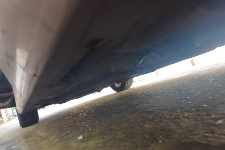 Used Brilliance H530 2014 1.6L Automatic Luxury Model Left Side Sill