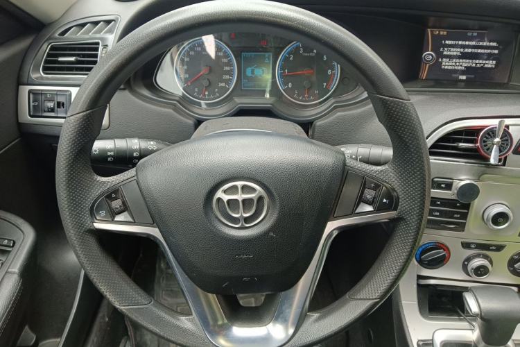 Used Brilliance H530 2014 1.5T Automatic Elite Version Steering Wheel