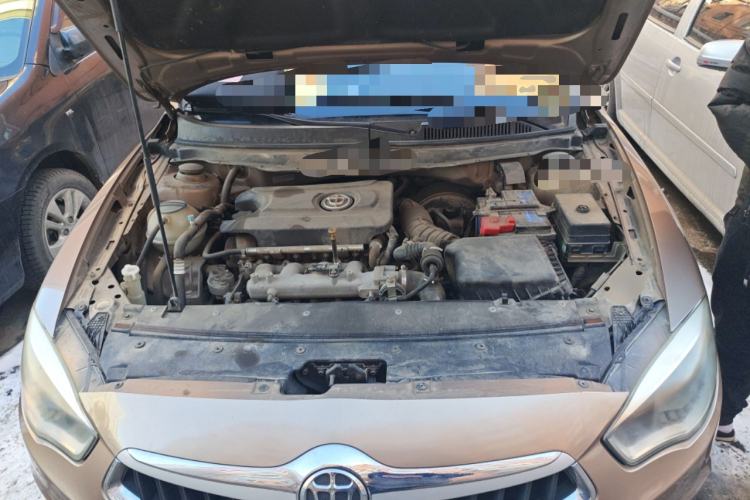 Used Brilliance H530 2014 1.5T Automatic Elite Version Engine Bay