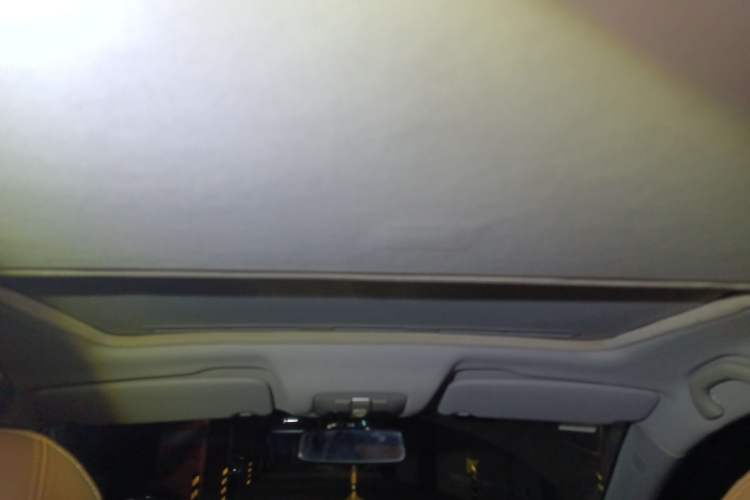 Used Brilliance H530 2014 1.6L Manual Luxury Model Headliner