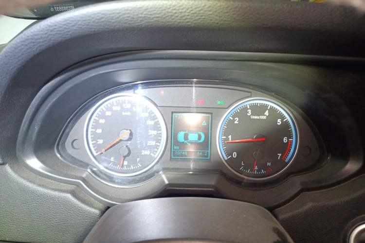 Used Brilliance H530 2014 1.6L Manual Luxury Model Instrument Cluster