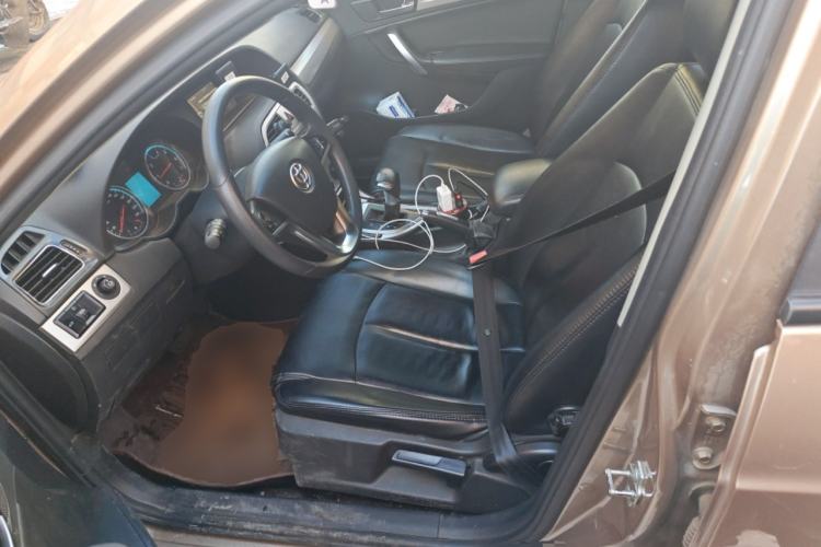 Used Brilliance H530 2014 1.5T Automatic Elite Version Left Front Seat