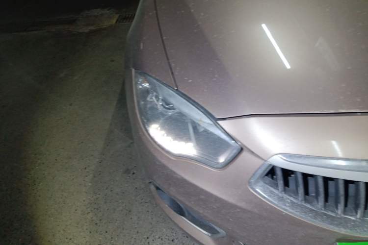 Used Brilliance H530 2014 1.6L Manual Luxury Model Right Front Headlight