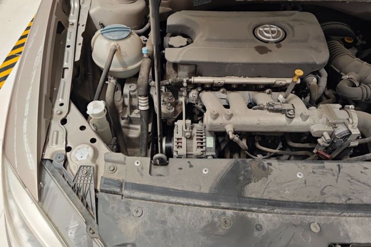 Used Brilliance H530 2014 1.5T Automatic Elite Version Engine Bay Right