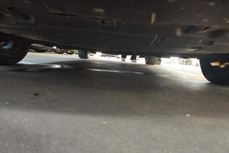 Used Brilliance H530 2014 1.6L Automatic Comfort Model Chassis Front