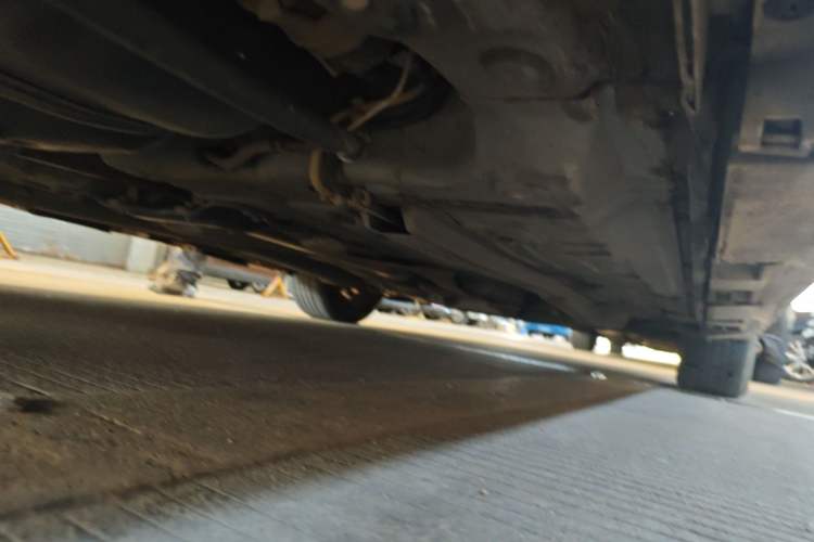 Used Brilliance H530 2014 1.6L Automatic Comfort Model Chassis Rear Right
