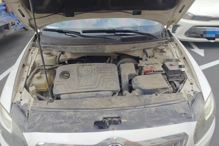 Used Brilliance H530 2014 1.6L Manual Luxury Model Engine Bay