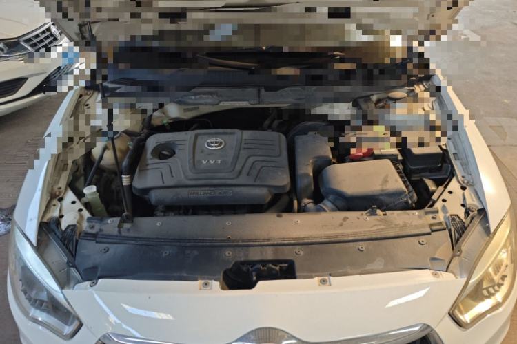 Used Brilliance H530 2014 1.6L Automatic Comfort Model Engine Bay