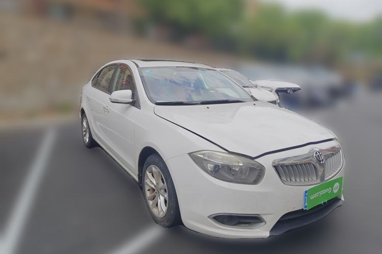 Used Brilliance H530 2014 1.6L Manual Luxury Model Front Right 45 Deg