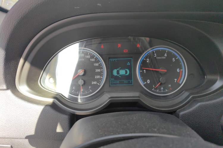 Used Brilliance H530 2014 1.6L Manual Luxury Model Instrument Cluster