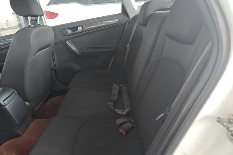 Used Brilliance H530 2014 1.6L Automatic Comfort Model Left Rear Seat