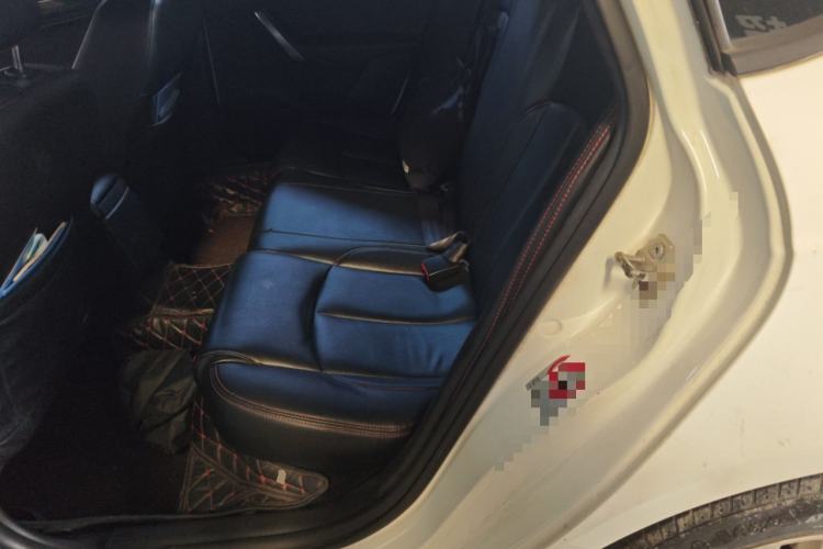 Used Brilliance H530 2014 1.6L Automatic Comfort Model Left Rear Seat