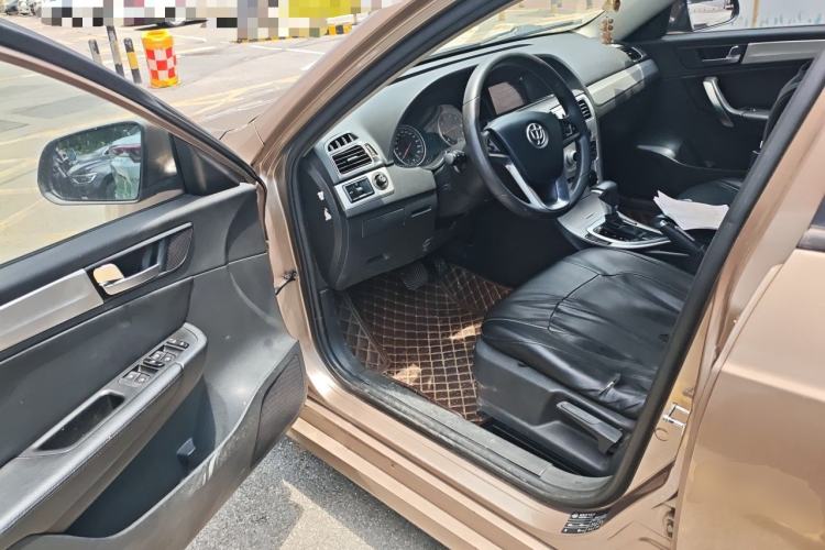 Used Brilliance H530 2014 1.5T Automatic Elite Version Driver Seat