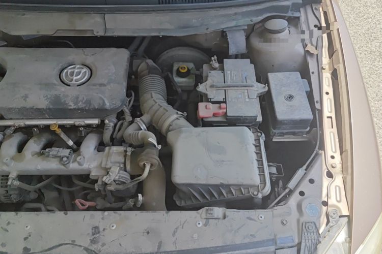 Used Brilliance H530 2014 1.5T Automatic Elite Version Engine Bay Left