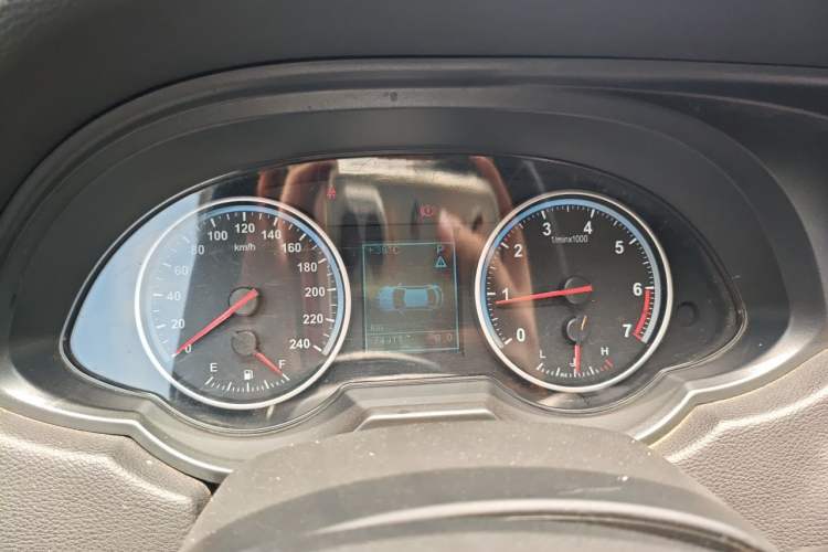 Used Brilliance H530 2014 1.5T Automatic Elite Version Instrument Cluster