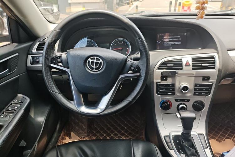 Used Brilliance H530 2014 1.5T Automatic Elite Version Steering Wheel