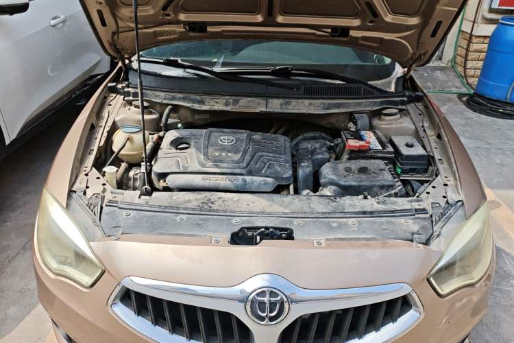 Used Brilliance H530 2017 1.6L Automatic Comfort Model Engine Bay