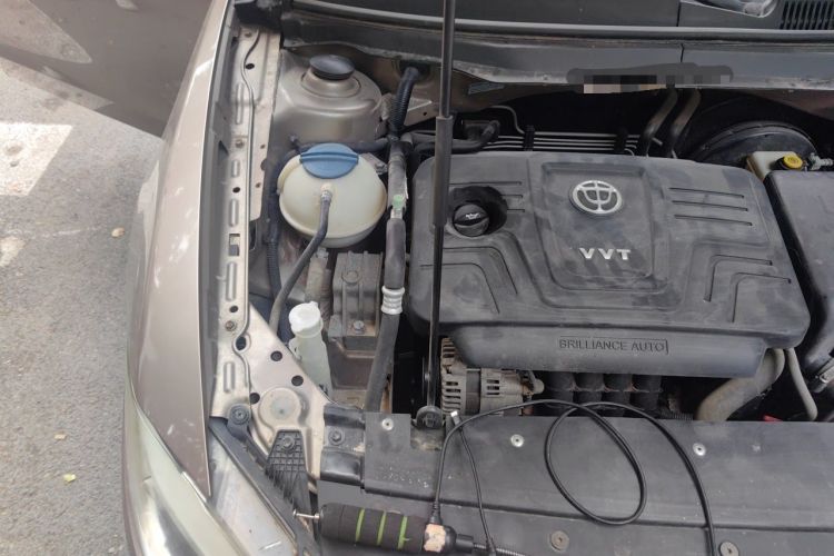 Used Brilliance H530 2017 1.6L Automatic Comfort Model Engine Bay Right