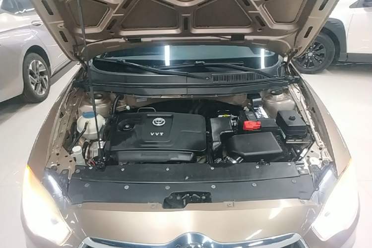 Used Brilliance H530 2017 1.6L Automatic Comfort Model Engine Bay