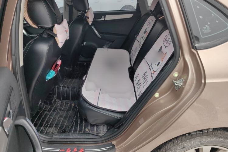 Used Brilliance H530 2017 1.6L Automatic Comfort Model Interior 4