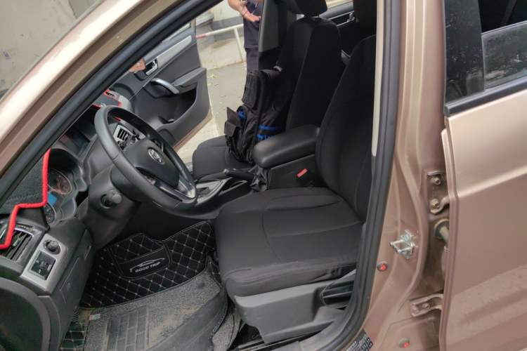 Used Brilliance H530 2017 1.6L Automatic Comfort Model Left Front Seat