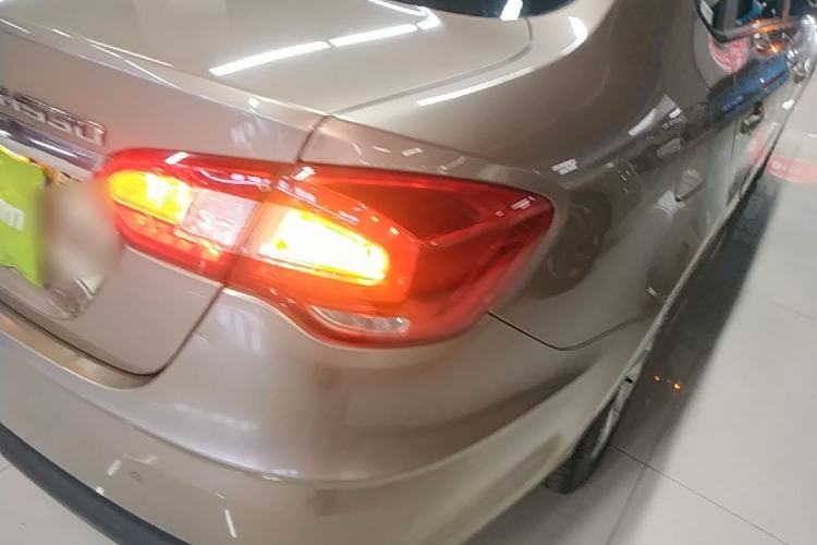 Used Brilliance H530 2017 1.6L Automatic Comfort Model Right Rear Taillight