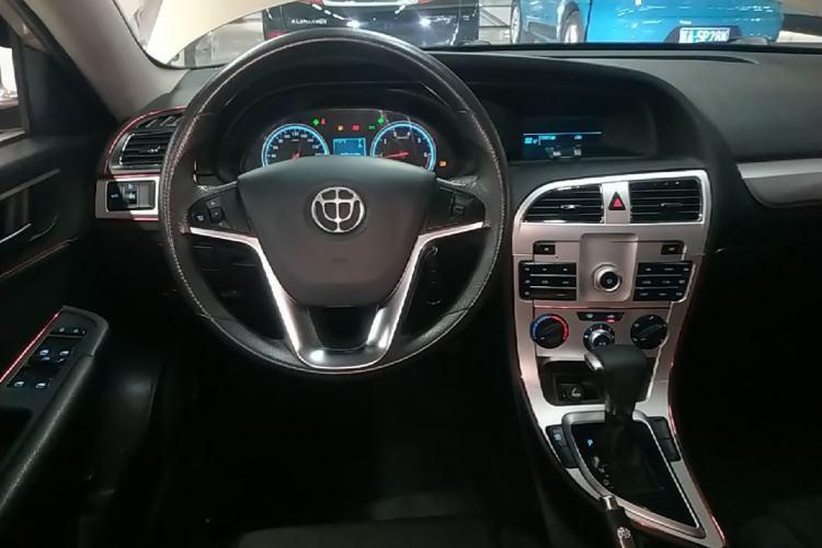 Used Brilliance H530 2017 1.6L Automatic Comfort Model Steering Wheel