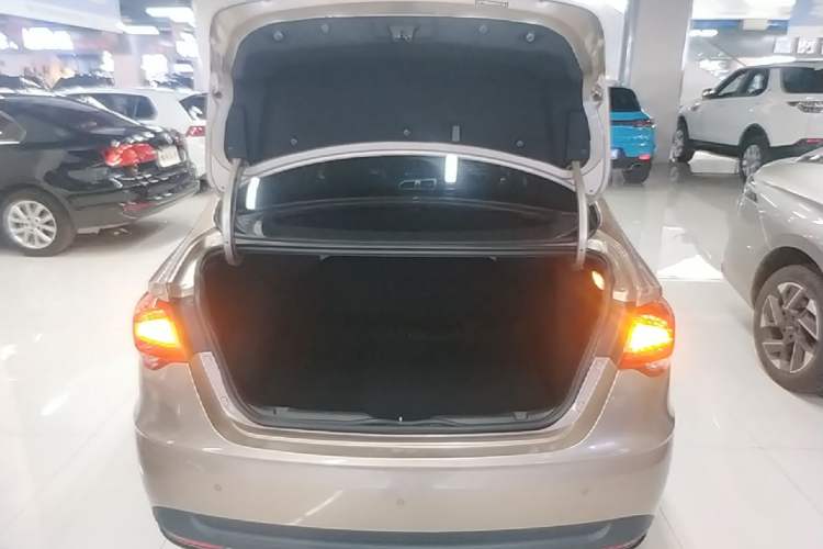 Used Brilliance H530 2017 1.6L Automatic Comfort Model Trunk