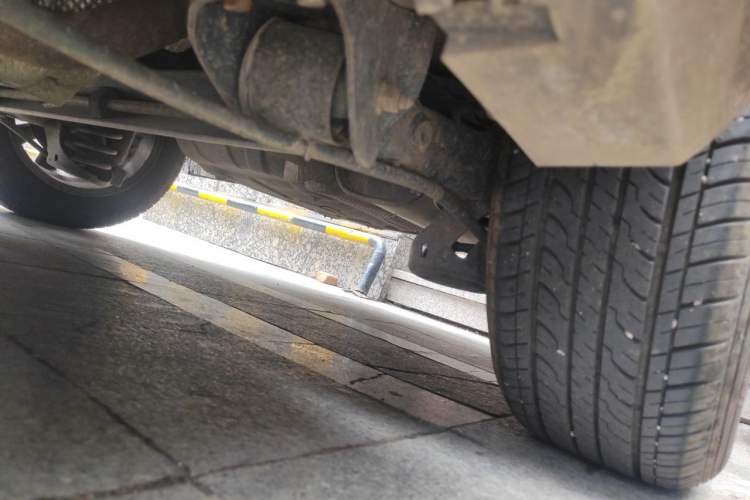 Used Brilliance H530 2017 1.6L Automatic Comfort Model Chassis Rear Left