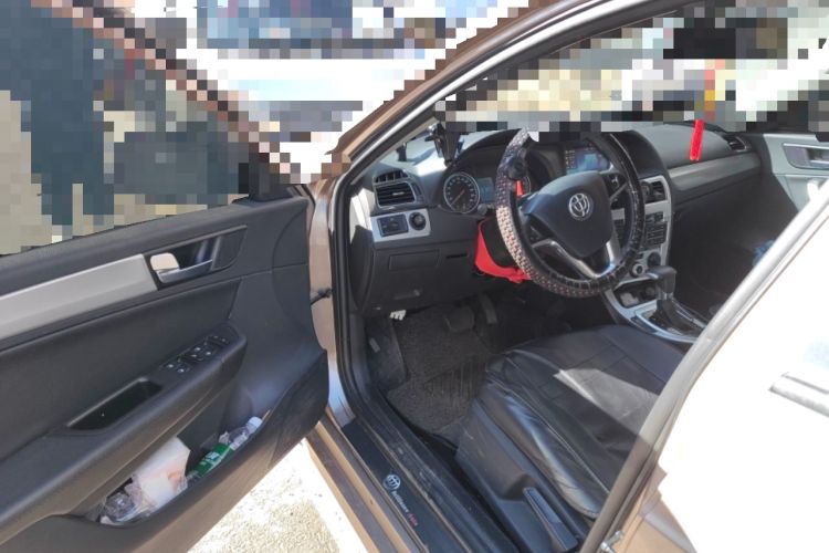 Used Brilliance H530 2017 1.6L Automatic Comfort Model Driver Seat