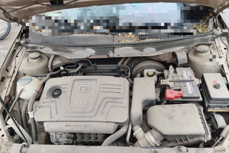 Used Brilliance H530 2017 1.6L Automatic Comfort Model Engine Bay