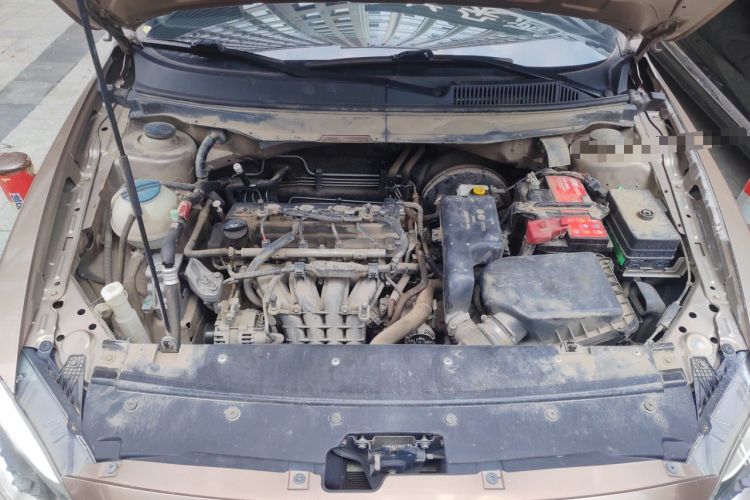 Used Brilliance H530 2017 1.6L Automatic Comfort Model Engine Bay