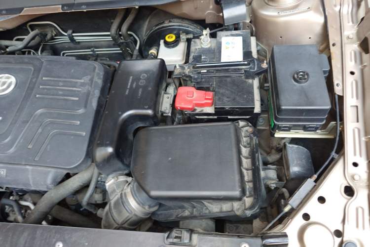 Used Brilliance H530 2017 1.6L Automatic Comfort Model Engine Bay Left