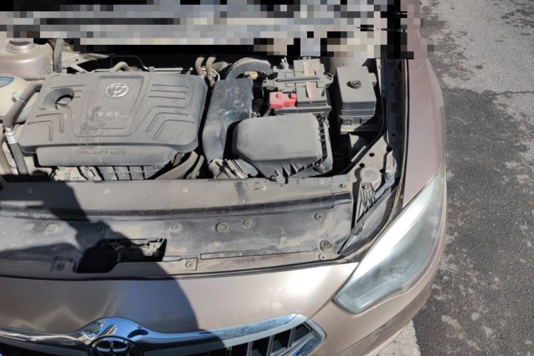 Used Brilliance H530 2017 1.6L Automatic Comfort Model Engine Bay Left