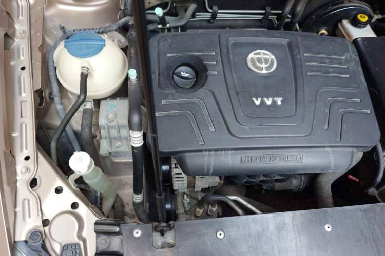 Used Brilliance H530 2017 1.6L Automatic Comfort Model Engine Bay Right