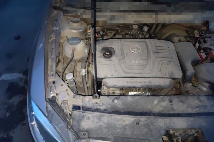 Used Brilliance H530 2017 1.6L Automatic Comfort Model Engine Bay Right
